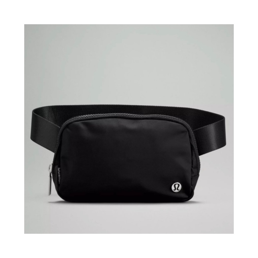 ❤️NWT LULULEMON EVERYWHERE BELT BAG